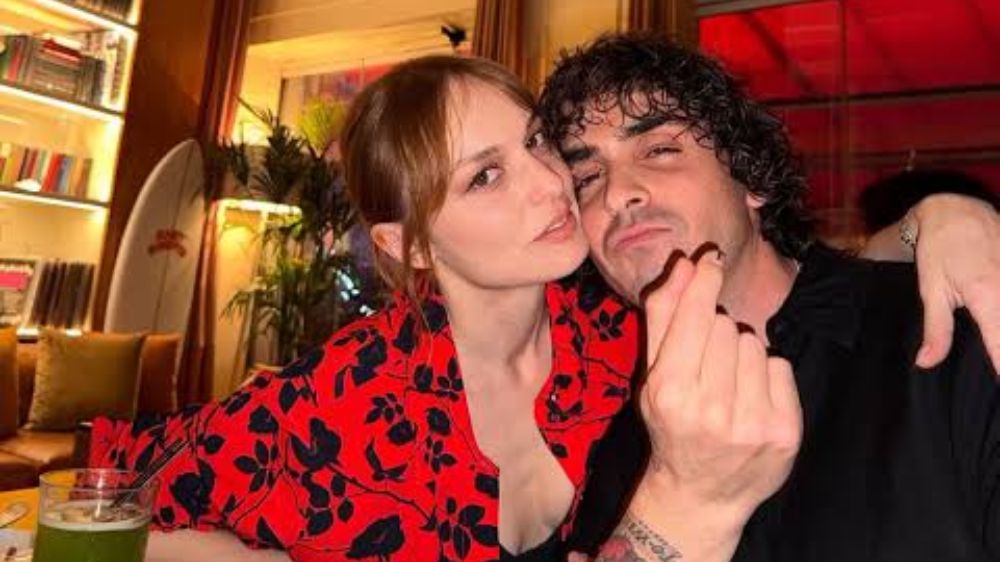 Nilperi Şahinkaya ve Baturalp Bekar ayrıldı