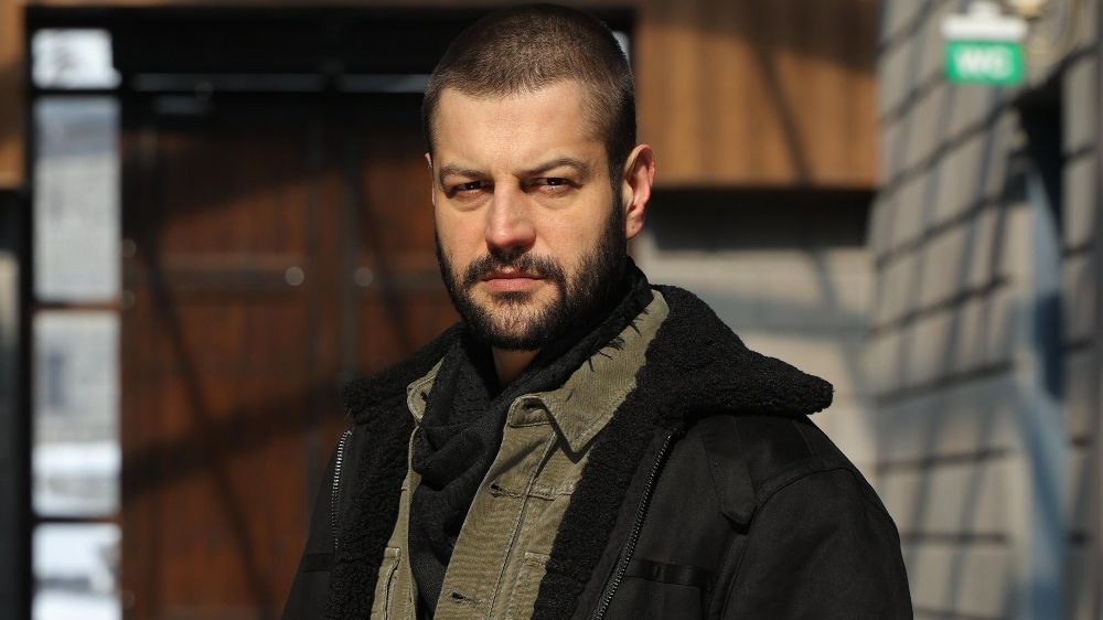 Serhat Teoman Veliaht'a katıldı