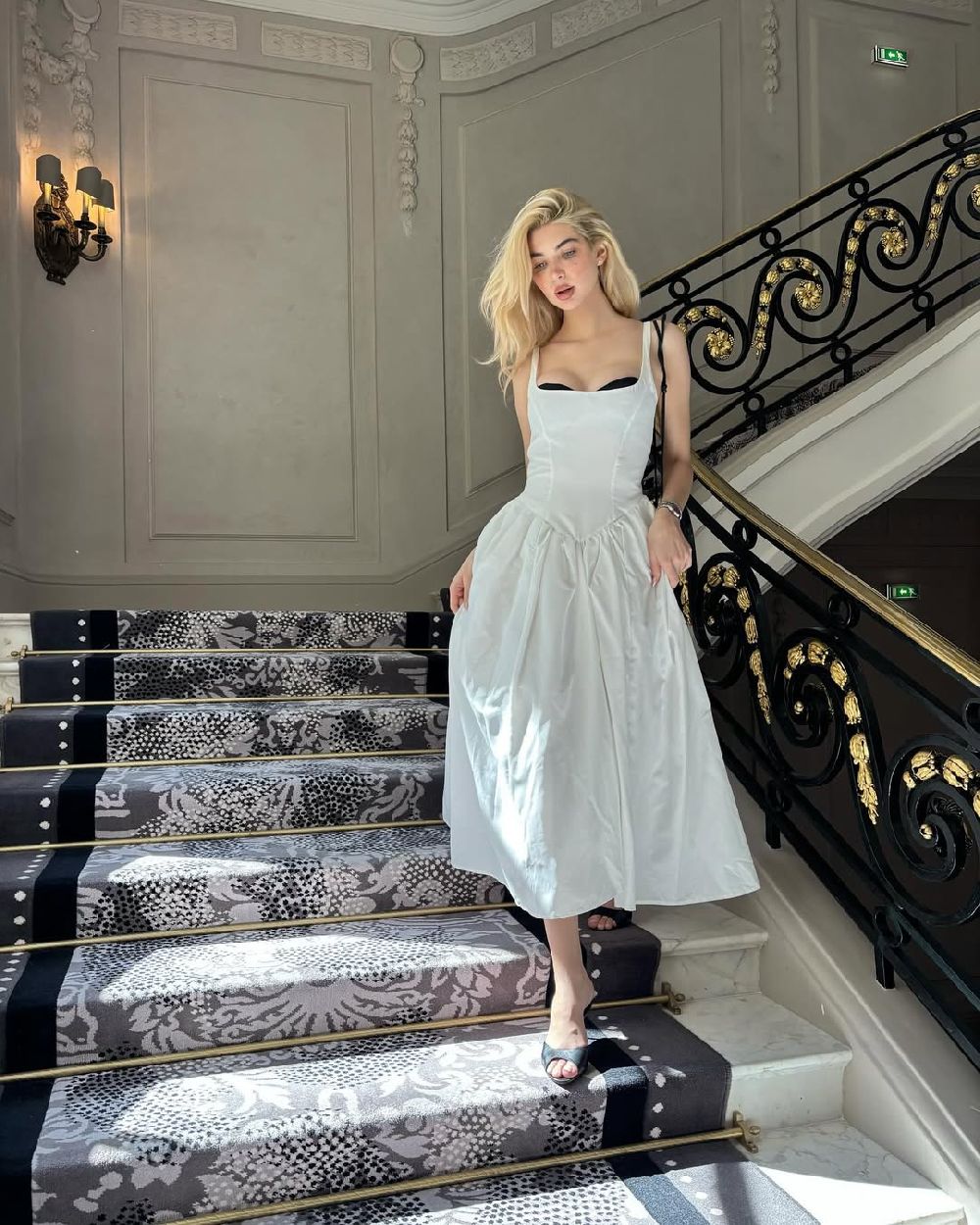 Ulaş Tuna Astepe'nin fanlarından İrem Haznedar'a tepki