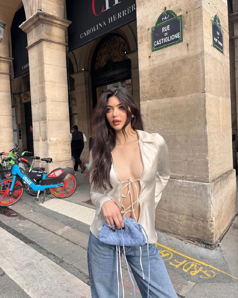 Ulaş Tuna Astepe'nin fanlarından İrem Haznedar'a tepki