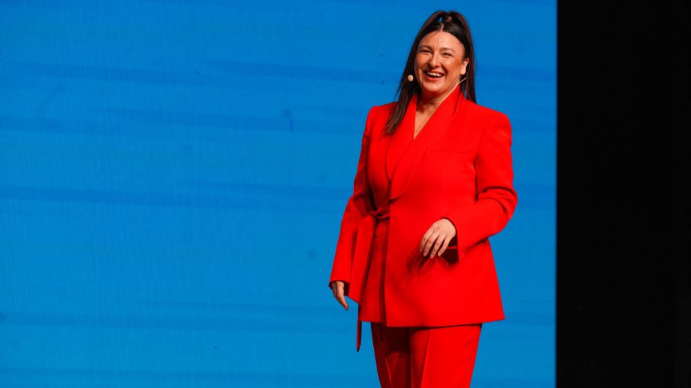 Yasemin Sakallıoğlu’ndan duygusal veda