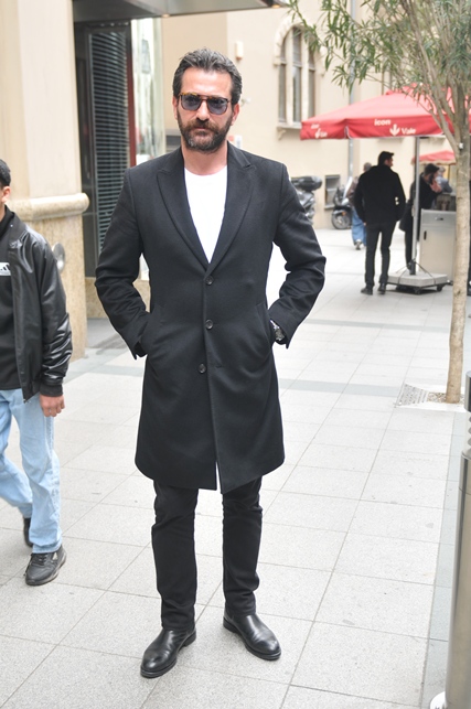 Burç Kümbetlioğlu'ndan Uzak Şehir yorumu