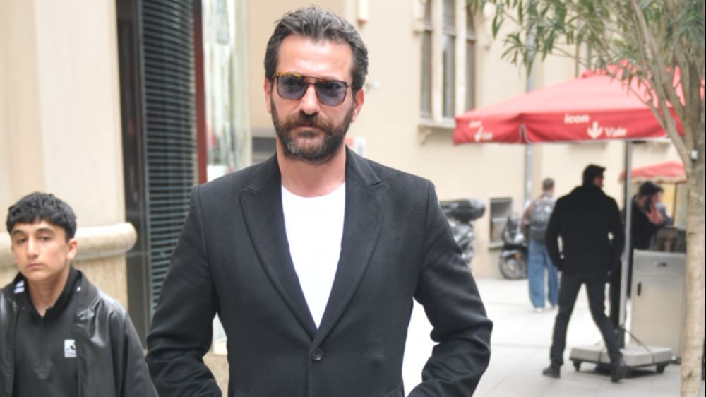 Burç Kümbetlioğlu'ndan Uzak Şehir yorumu