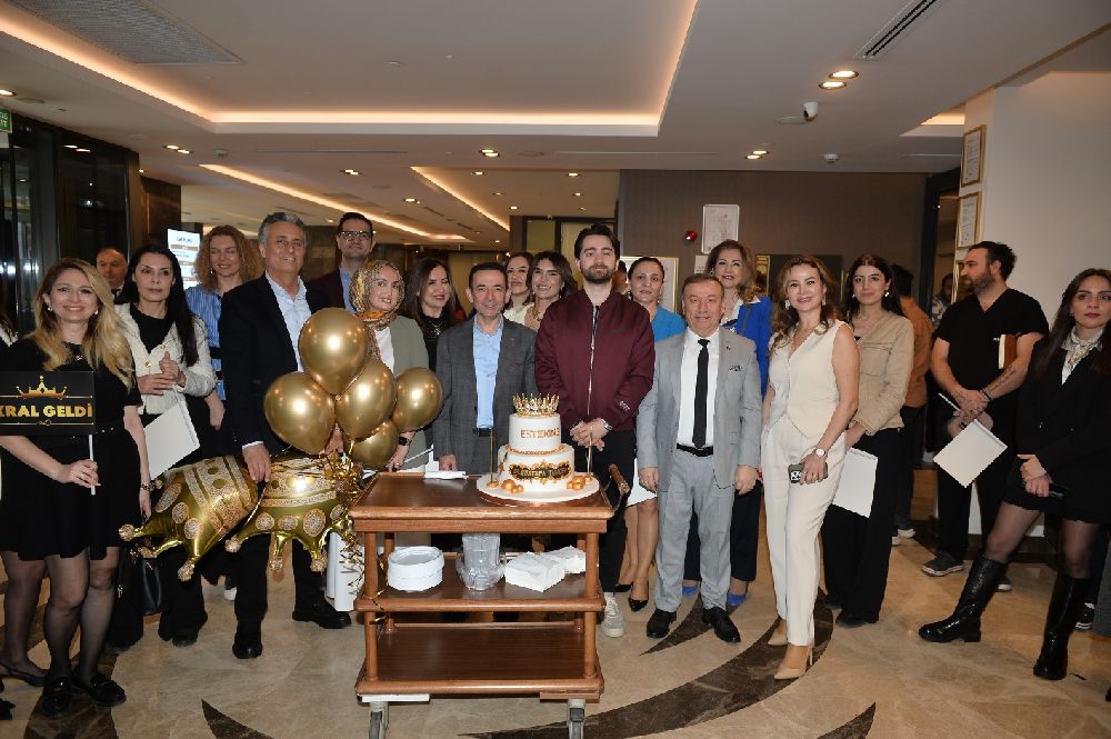 Dr. Mustafa Tuncer’e duygu dolu kutlama