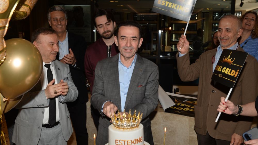 Dr. Mustafa Tuncer’e duygu dolu kutlama