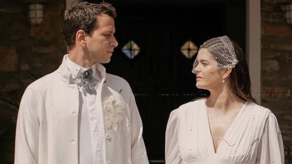 Evliliklerinde kriz yaşadıkları iddia edilen Selahattin Paşalı ve eşi Lara Paşalı'dan açıklama geldi