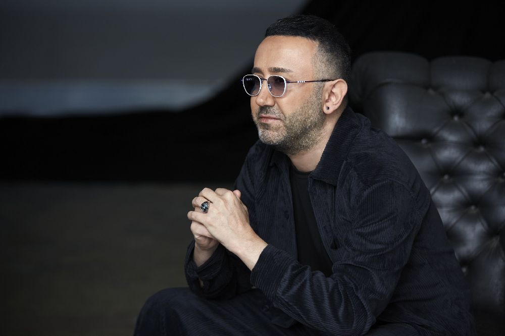 Hasan Basri Budak’tan üçü bir arada