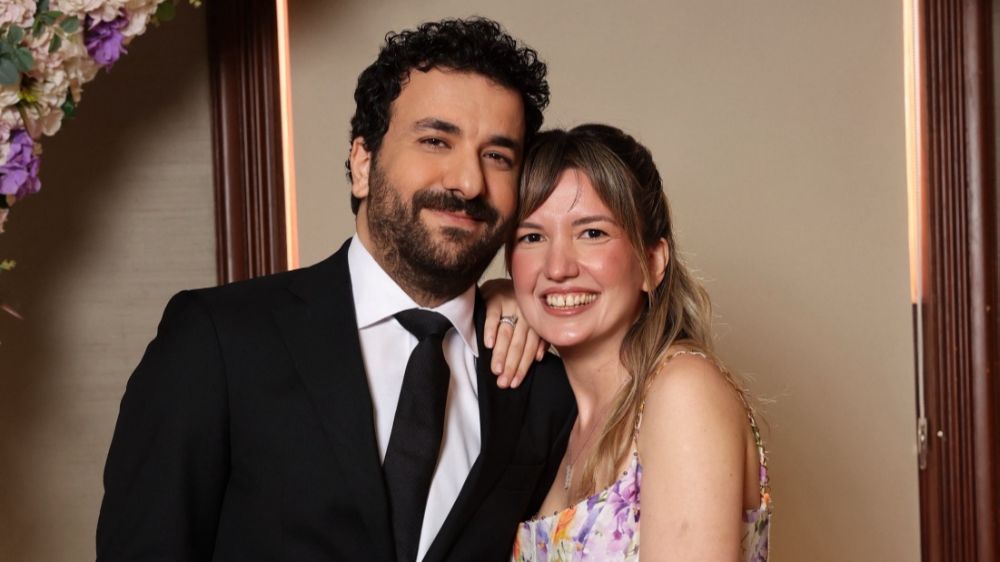 Hasan Can Kaya ve Duygu Karabaş nişanlandı