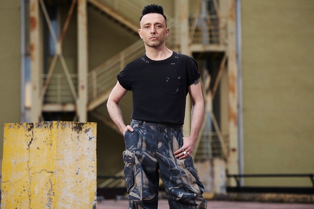 Mabel Matiz Dağılıyorum Olaysız şarkısı yayınlandı