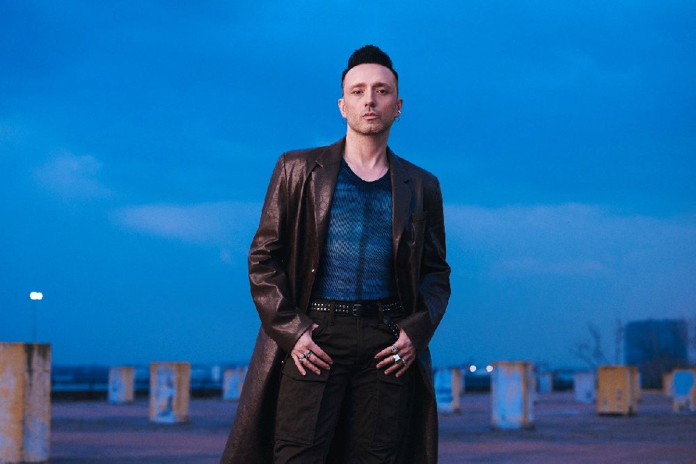 Mabel Matiz Dağılıyorum Olaysız şarkısı yayınlandı