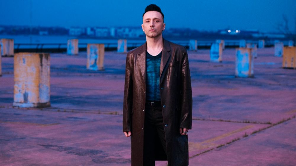 Mabel Matiz Dağılıyorum Olaysız şarkısı yayınlandı