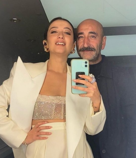 Melike Şahin hamile olduğunu açıkladı