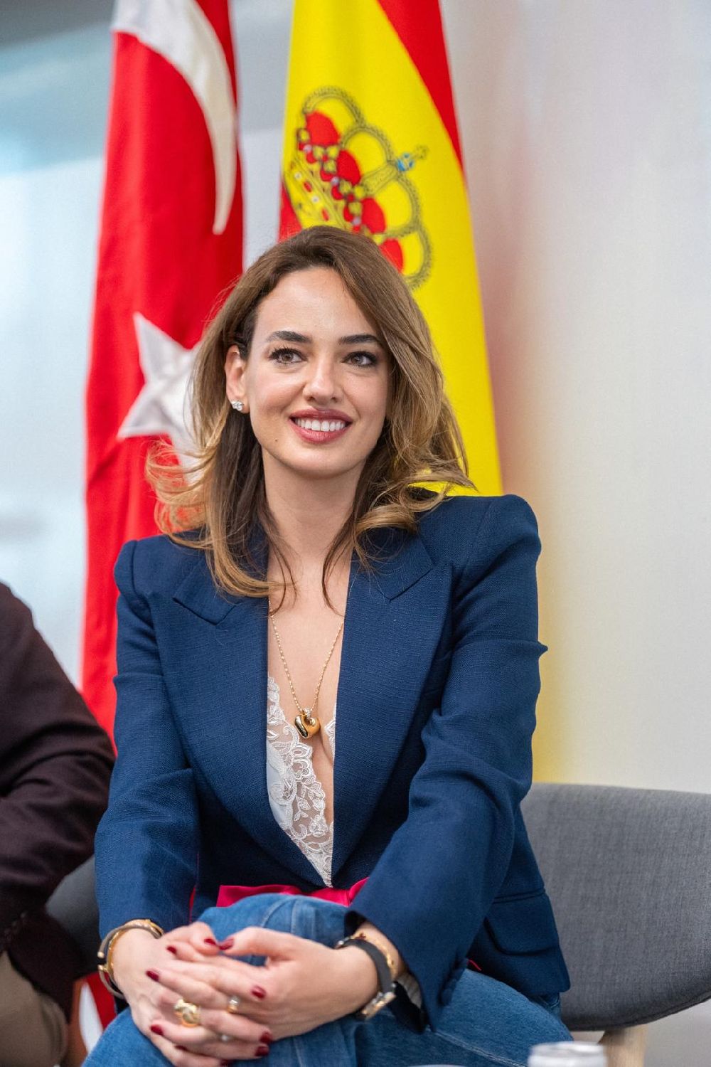 Seda Bakan’a İspanya’da büyük ilgi