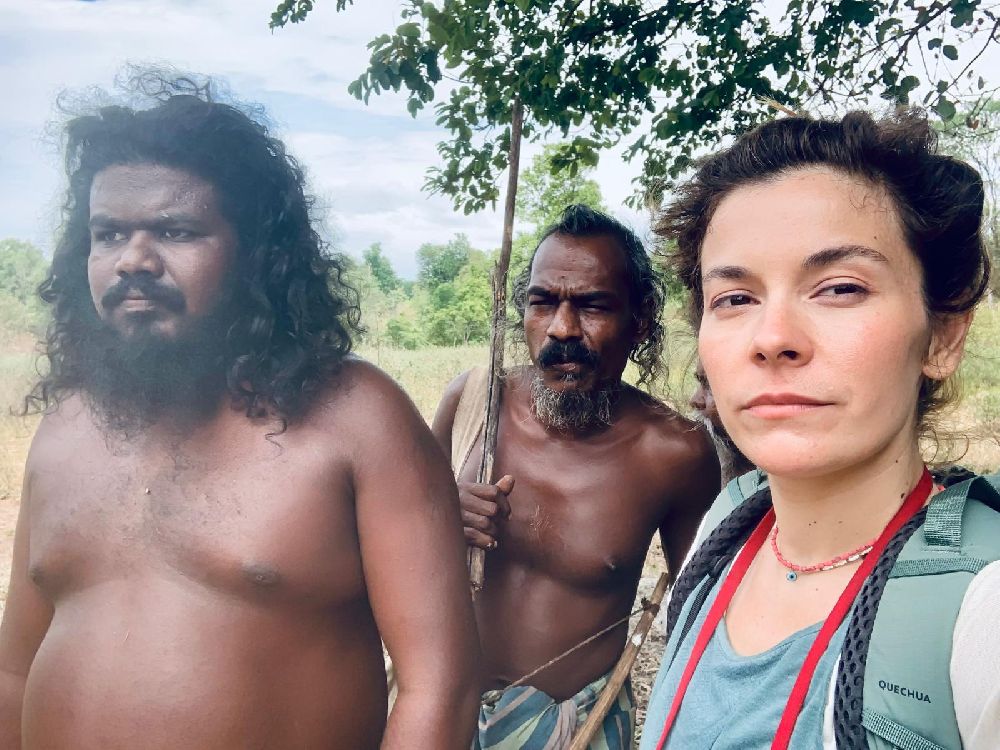 Selin Uzal sınırları aşıyor!