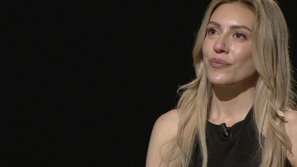 Sinem Kobal eşi Kenan İmirzalıoğlu'na övgüler yağdırdı! Ruh eşim