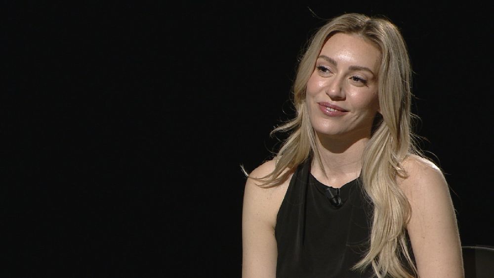 Sinem Kobal eşi Kenan İmirzalıoğlu'na övgüler yağdırdı! Ruh eşim