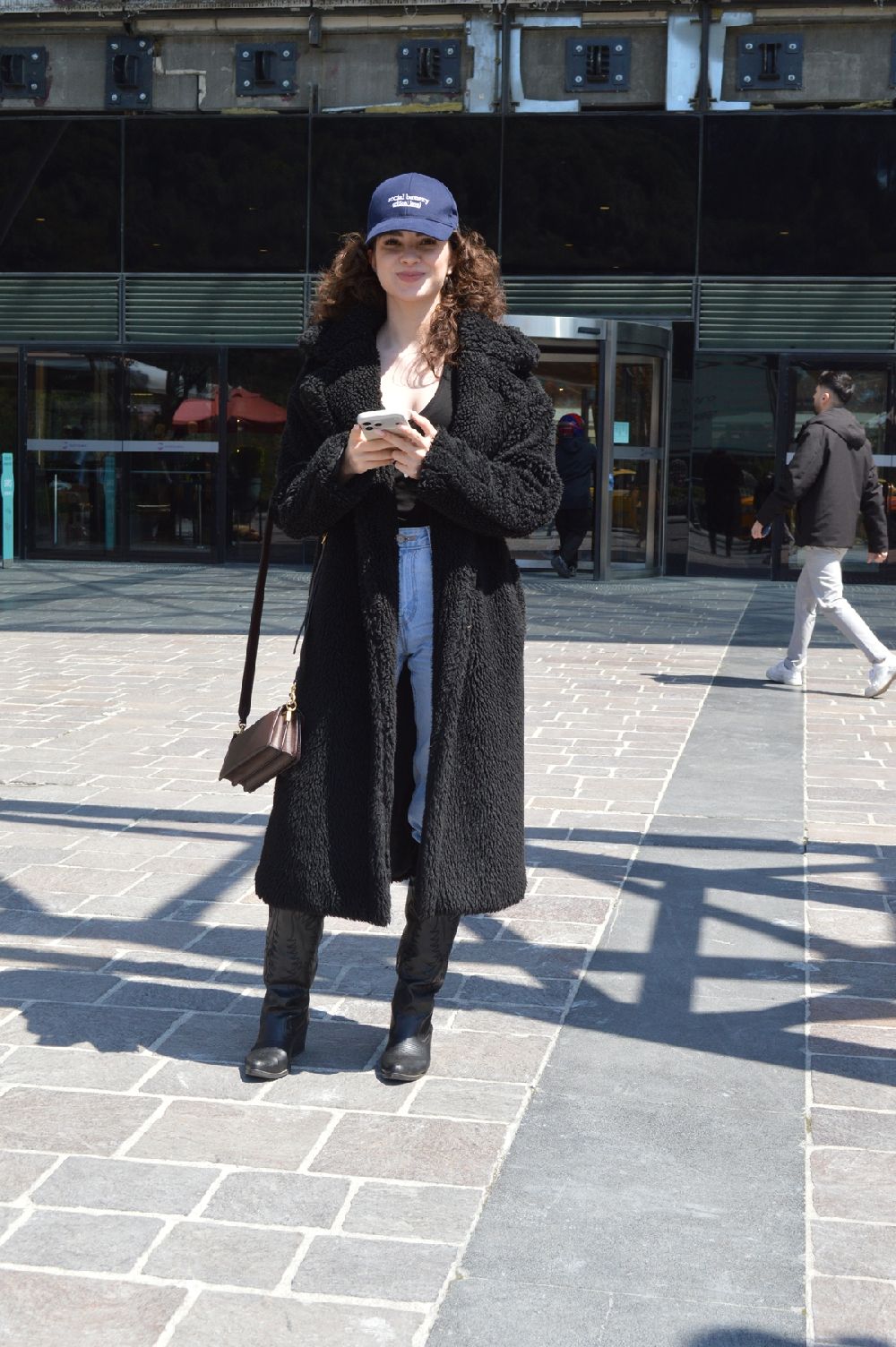 Su Burcu Yazgı Coşkun'un AVM tarzı