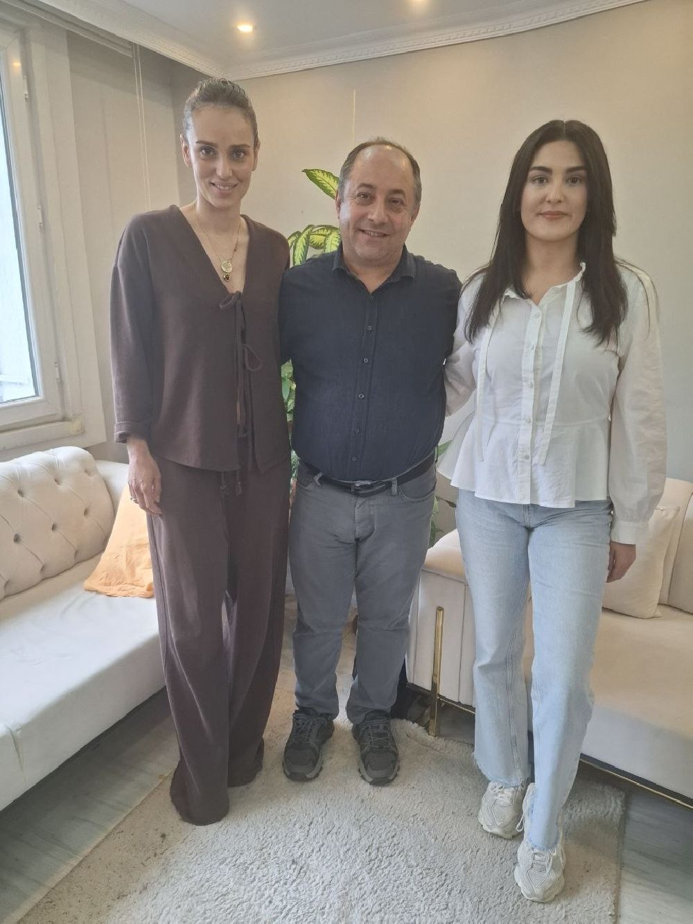 Bestemsu Özdemir: Bu dönemde anne olduğum için kendimi şanssız hissediyorum
