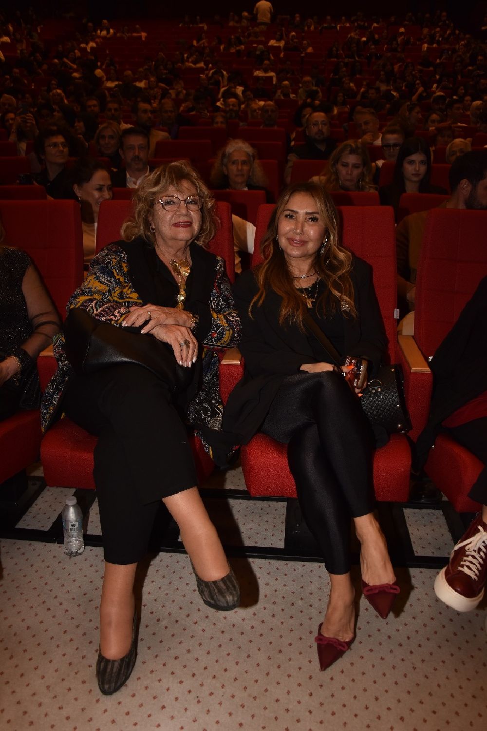 Cevriye Müzikali görkemli kadrosuyla sahneye taşındı