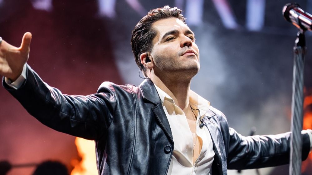 Emir Can İğrek’ten üç günde üç dev konser
