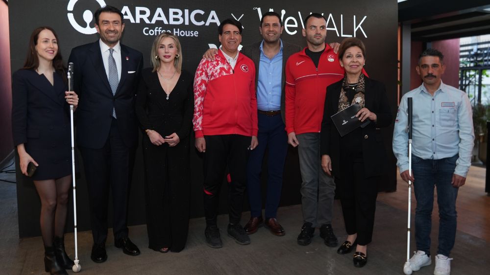 "Farkındayız ve Desteği Artırıyoruz" projesi kapsamında WeWALK Akıllı Baston iki hediye edildi