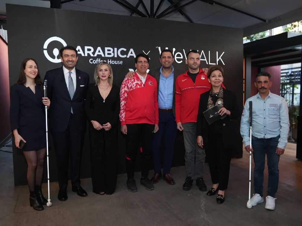"Farkındayız ve Desteği Artırıyoruz" projesi kapsamında WeWALK Akıllı Baston iki hediye edildi