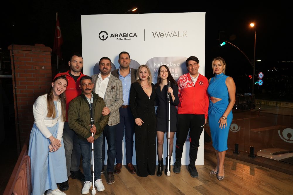 "Farkındayız ve Desteği Artırıyoruz" projesi kapsamında WeWALK Akıllı Baston iki hediye edildi