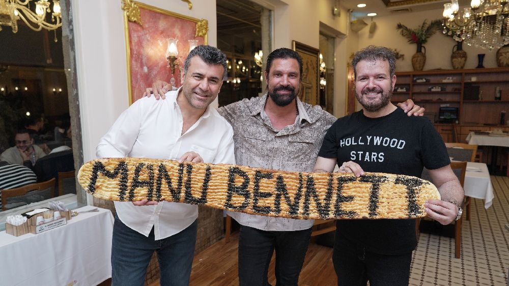 Manu Bennett proje için İstanbul'a gitti   