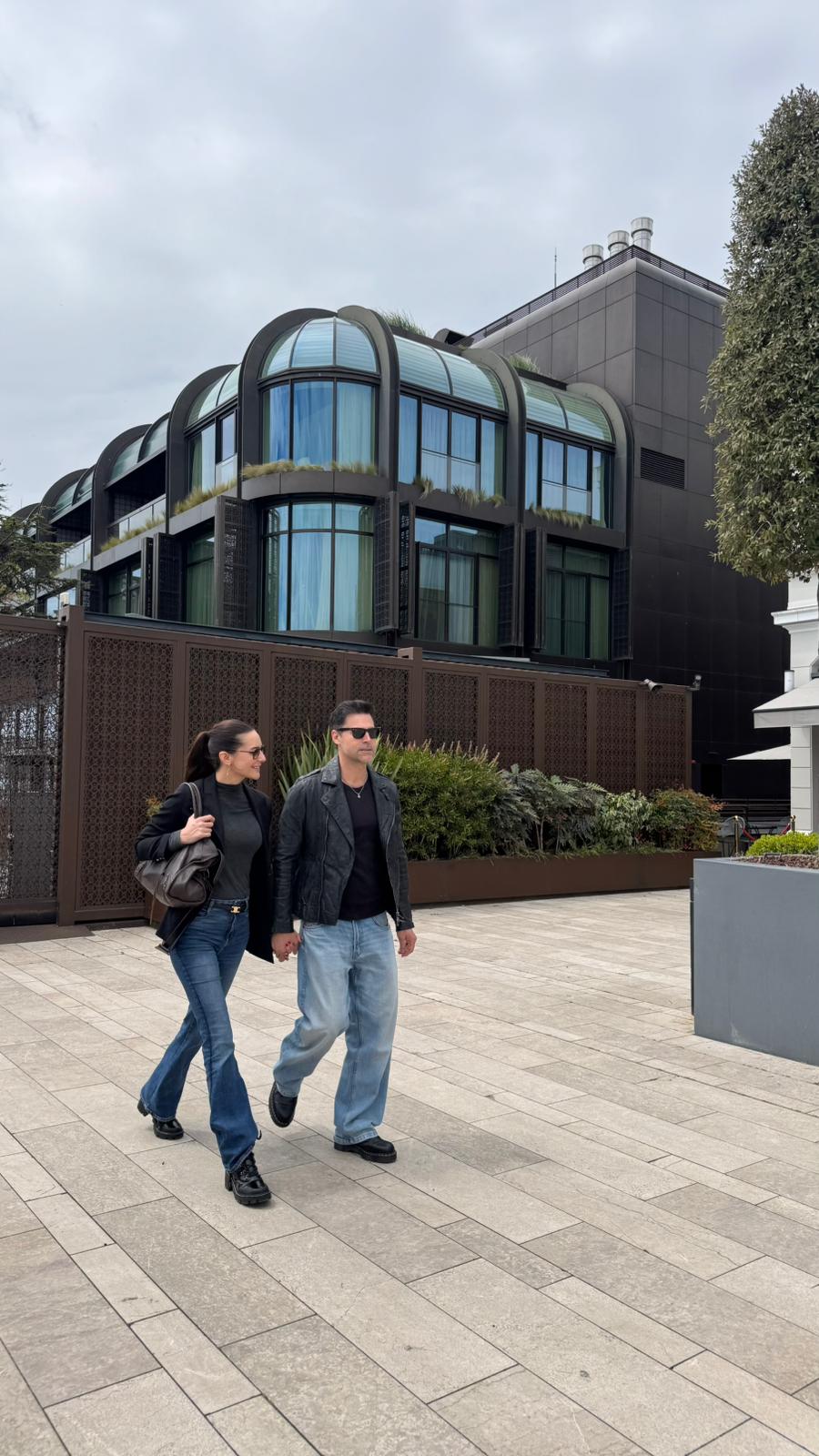 Sedef Avcı ve Kıvanç Kasabalı'nın AVM tarzı