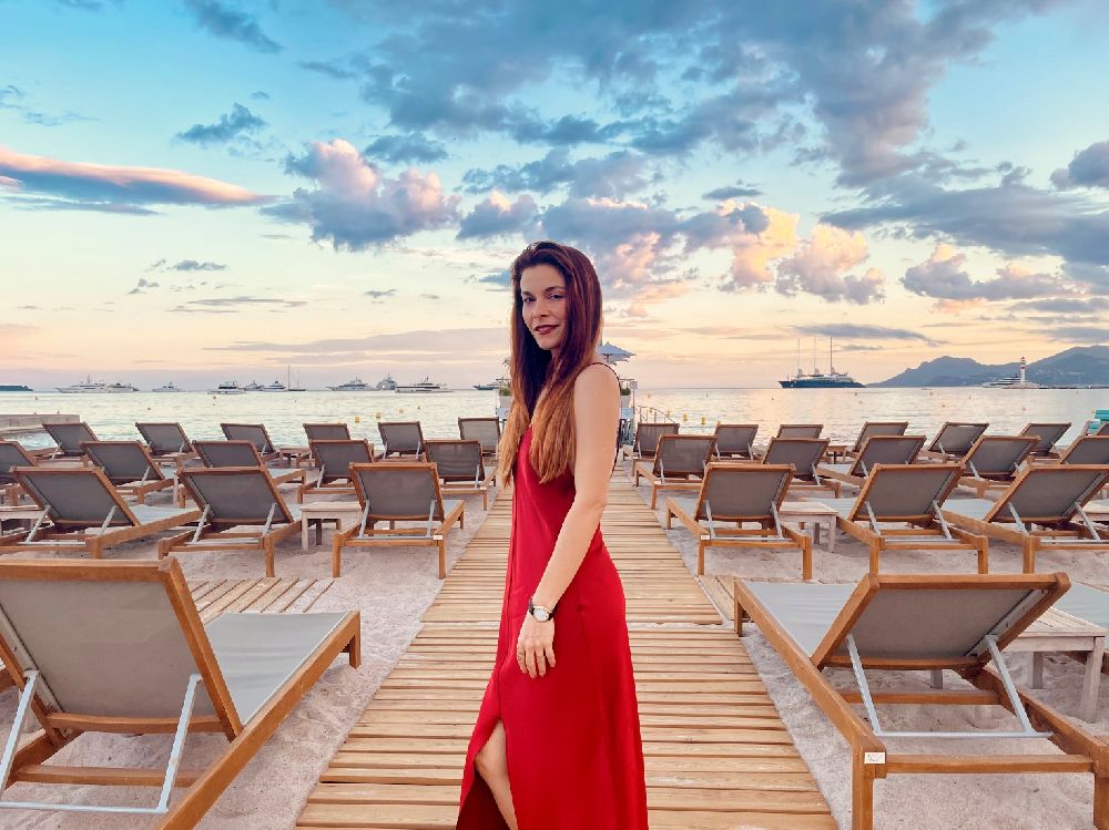 Selin Uzal Cannes Sahnesi’nde!
