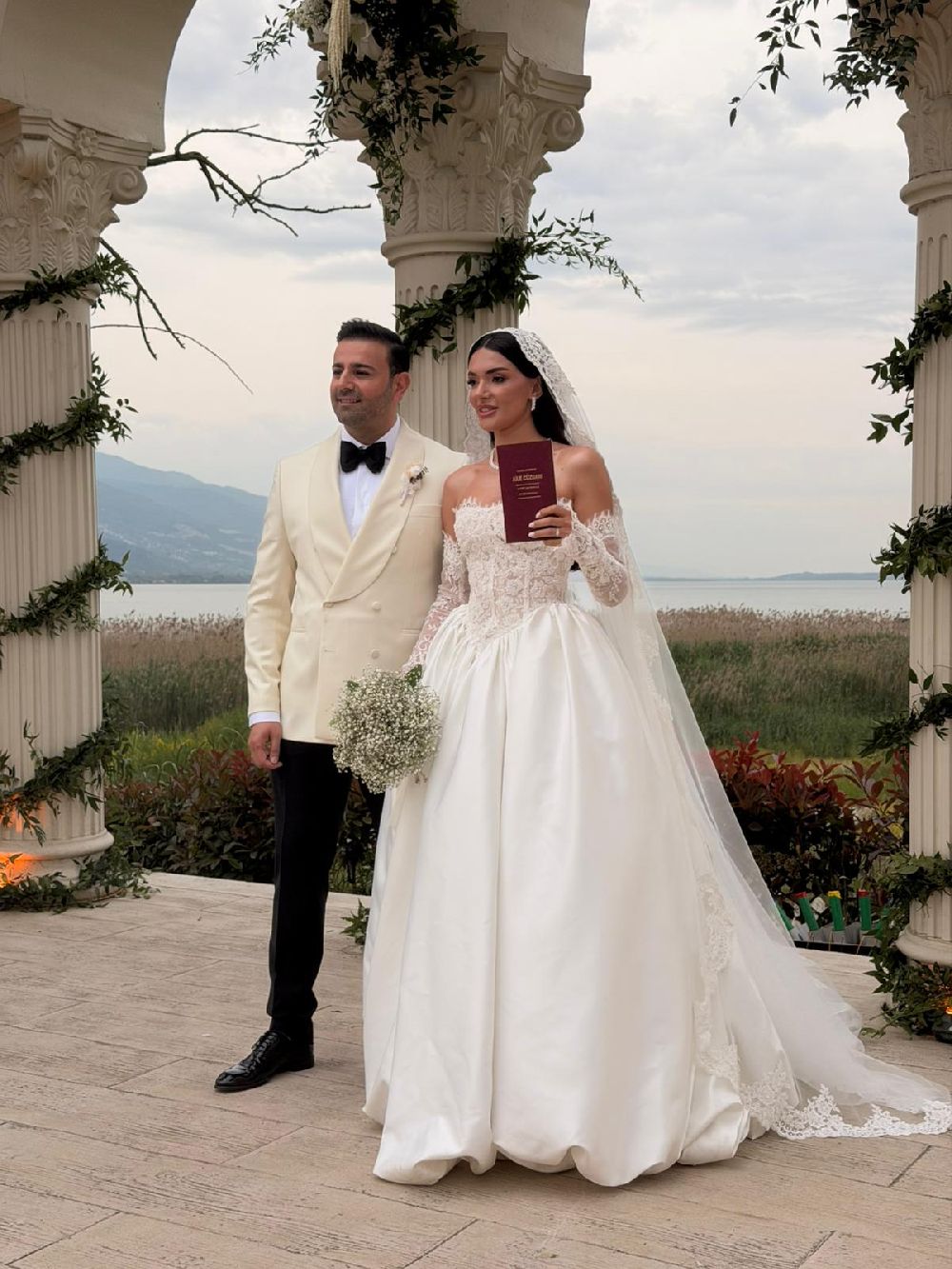 Seren Uzun ile Sinan Öztürk evlendi