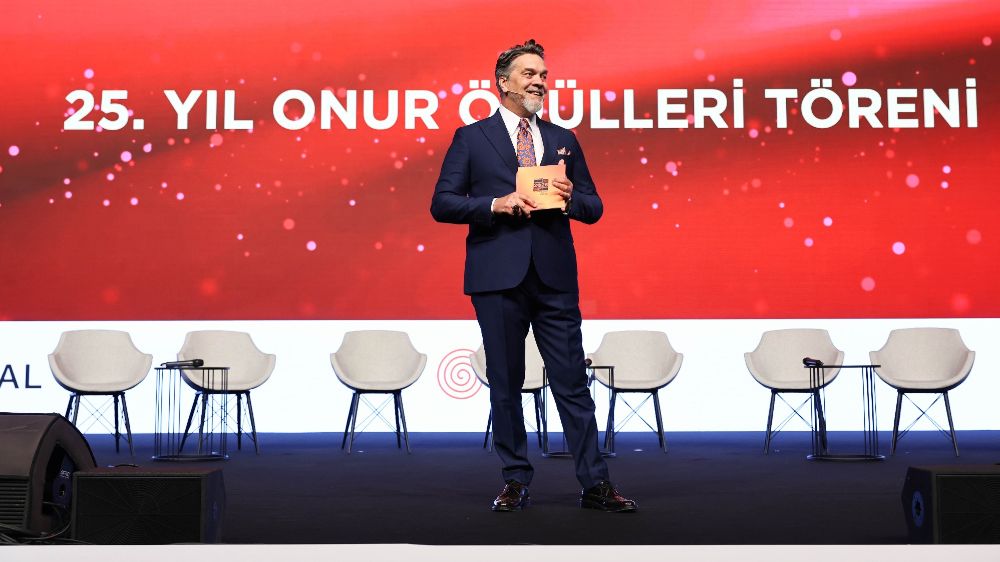 Beyazıt Öztürk iş kuralını açıkladı