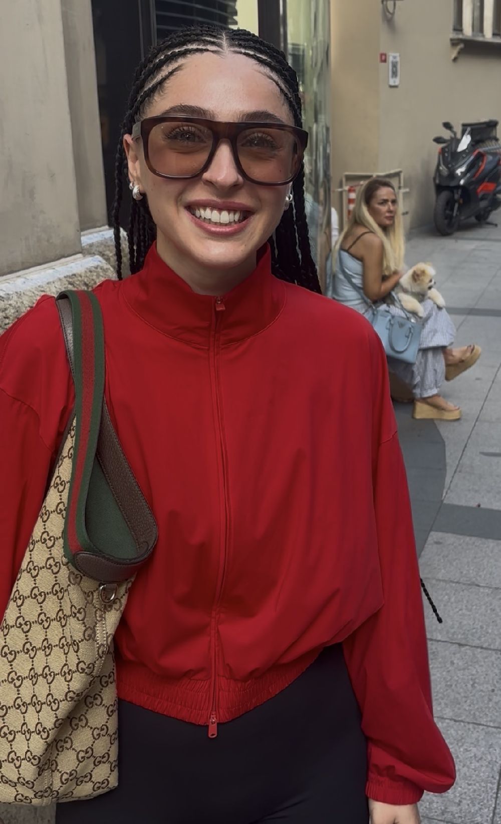Cemre Baysel'in yeni tarzı   