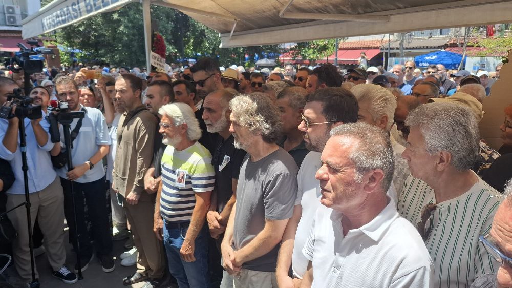 Ece İrtem son yolculuğuna uğurlandı
