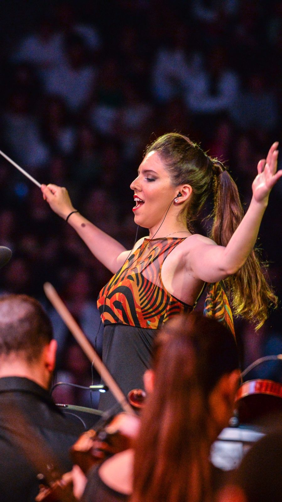 Grammy adayı Esin Aydıngöz, Harbiye’de sezen şarkılarına hayat verecek