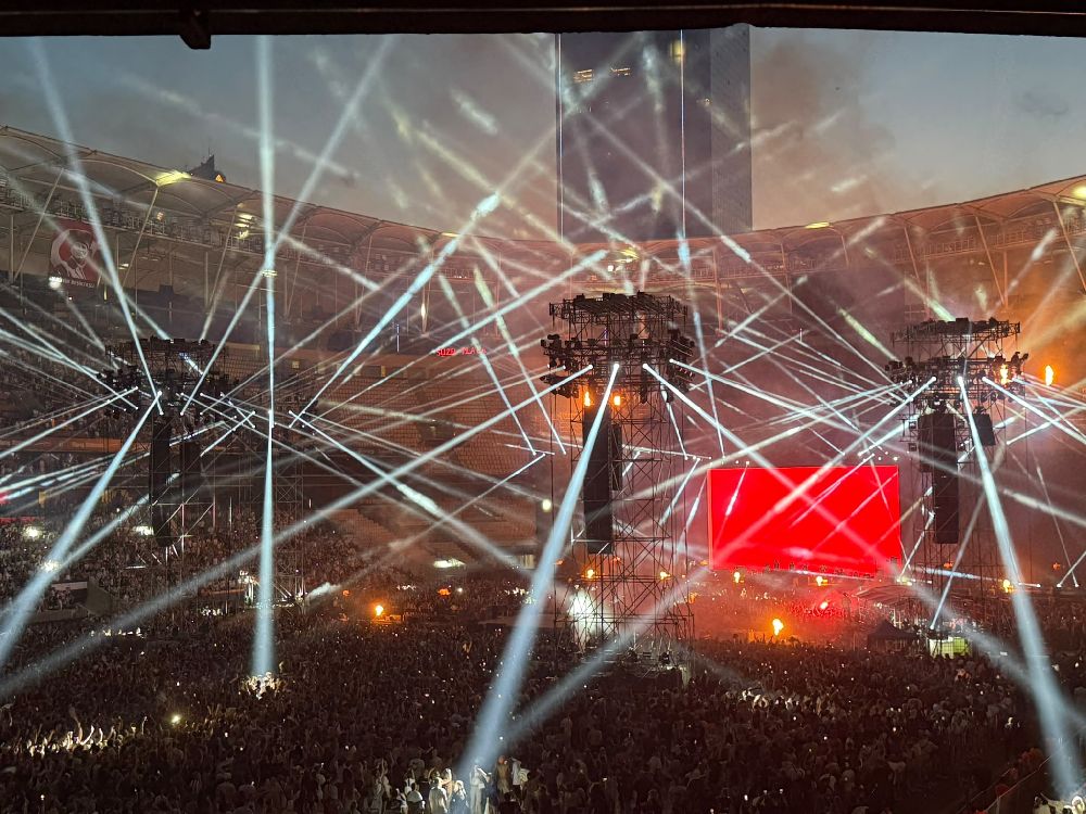 Max Korzh’tan rekor gibi konser