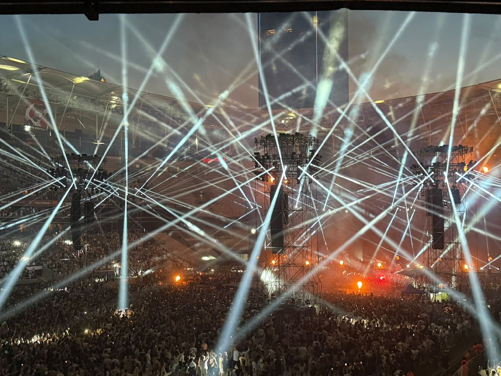 Max Korzh’tan rekor gibi konser