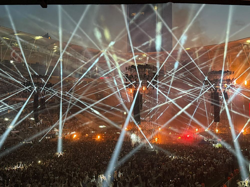 Max Korzh’tan rekor gibi konser
