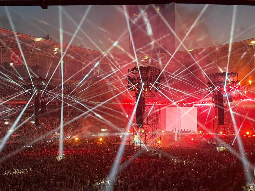Max Korzh’tan rekor gibi konser