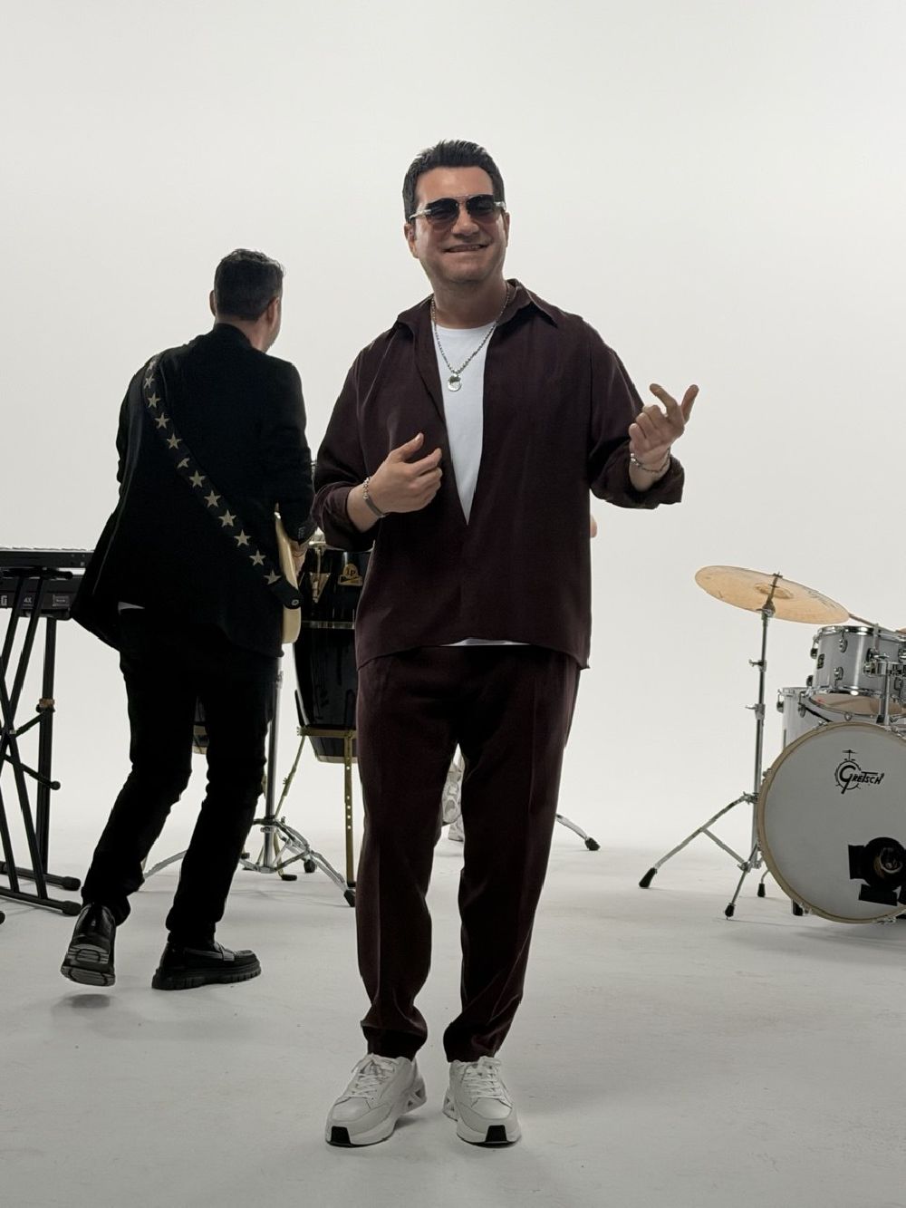 Murat Kurşun yeni şarkısıyla herkesi dans ettirecek