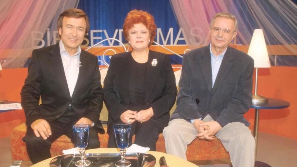 Neşe Karaböcek'in eşi gazeteci Tevfik Yener hayatını kaybetti