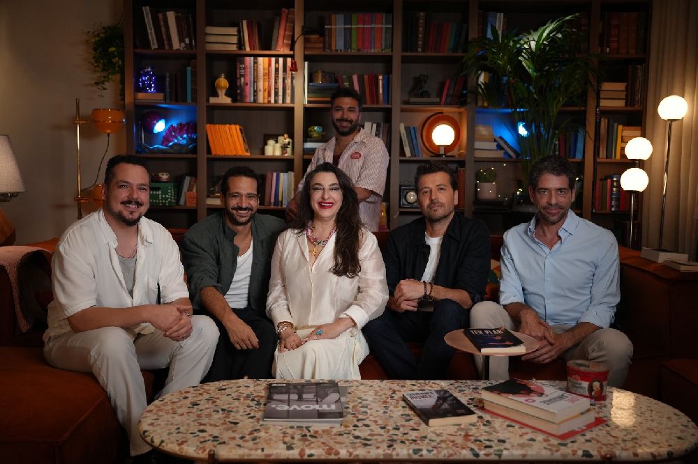 Esra Dermancıoğlu’ndan Cemal Hünal’a aşk filmi pası