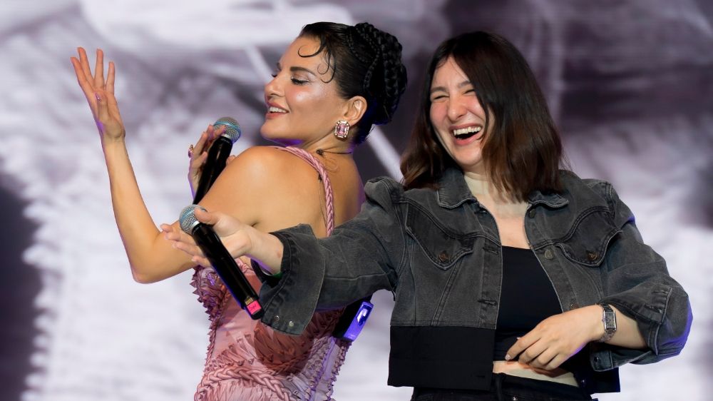 Göksel ve Yasemin Sakallıoğlu'nun Depresyondayım düeti dikkat çekti