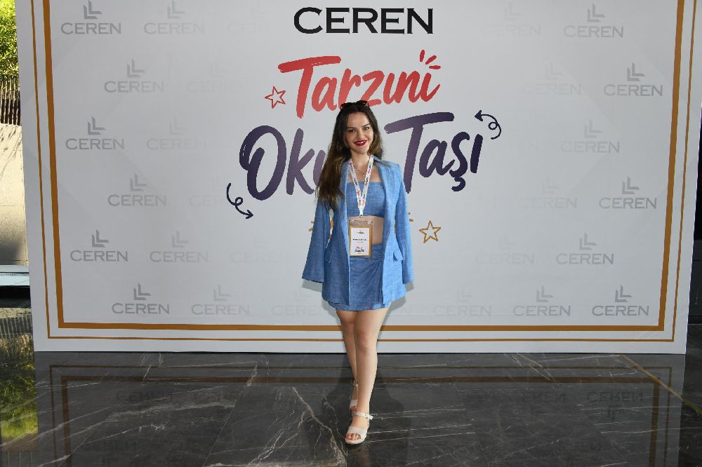 Okul öncesi renkli defile