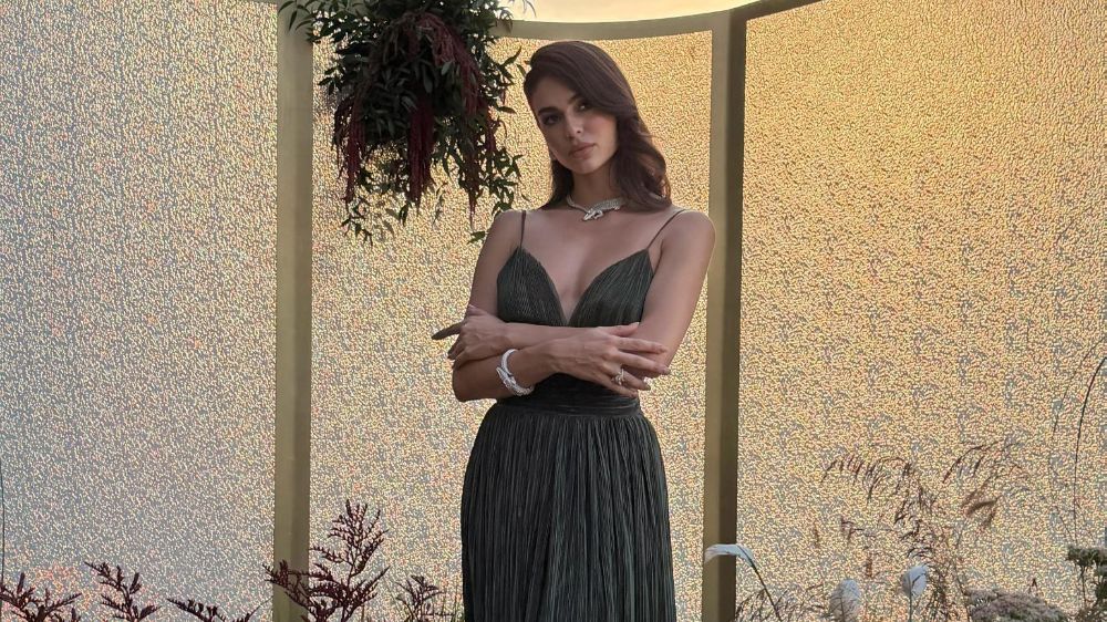 Selin Soydan, defilede şıklığıyla büyüledi