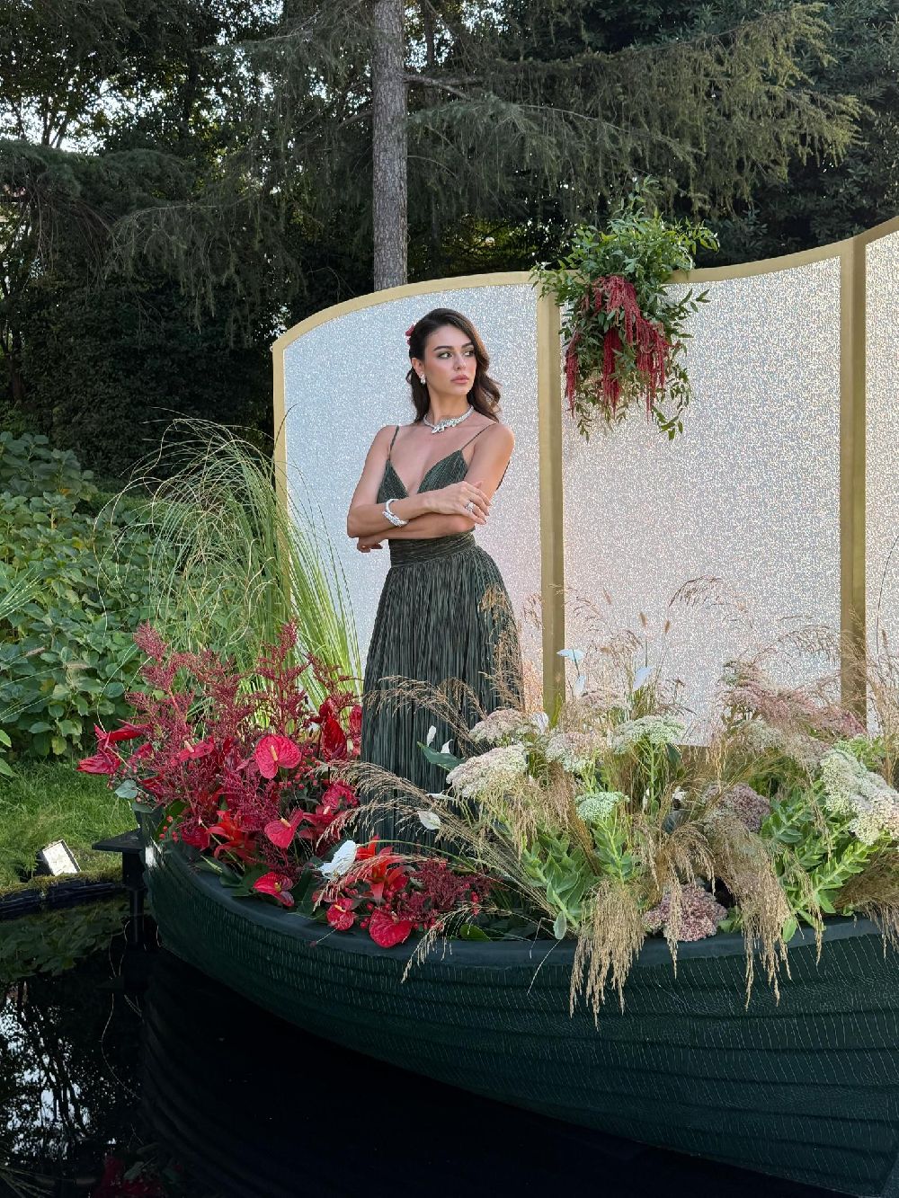 Selin Soydan, defilede şıklığıyla büyüledi