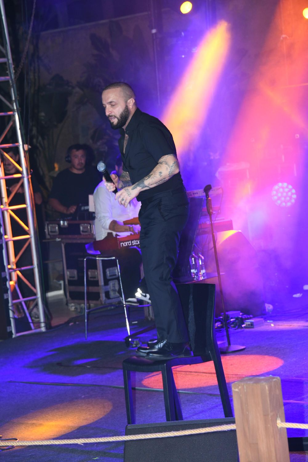 Berkay'dan gönderme: Artık herkes şarkı söylüyor