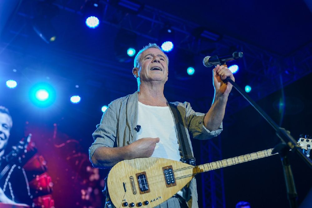 Levent Yüksel İstanbul'da sahne aldı