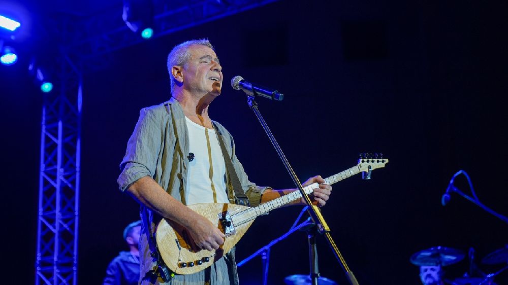 Levent Yüksel İstanbul'da sahne aldı