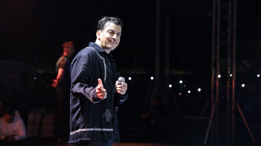 Norm Ender Kazak Gölü Festivali'nde sahne aldı